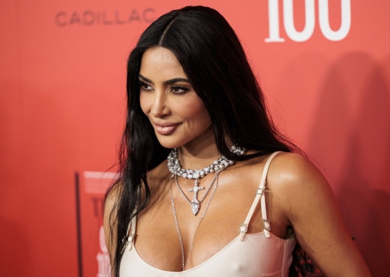 Kim Kardashian se prisjetila prošlosti: Objavila fotografiju iz mladosti