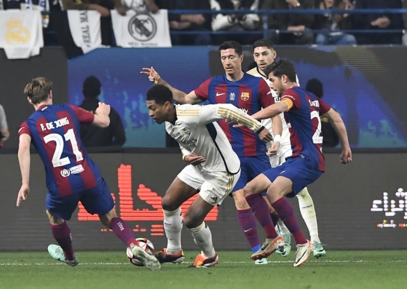 Luka Modrić osvojio 24. trofej s Realom; 'kraljevi' u finalu Superkupa razbili Barcelonu