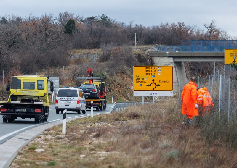 Na A7 vozač sletio s ceste i poginuo na mjestu