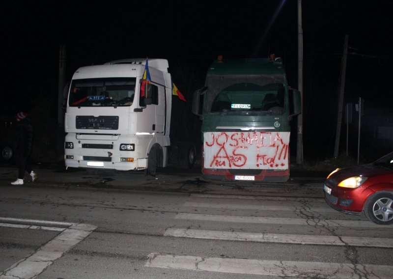 Rumunjski poljoprivrednici i vozači kamiona prosvjeduju širom zemlje