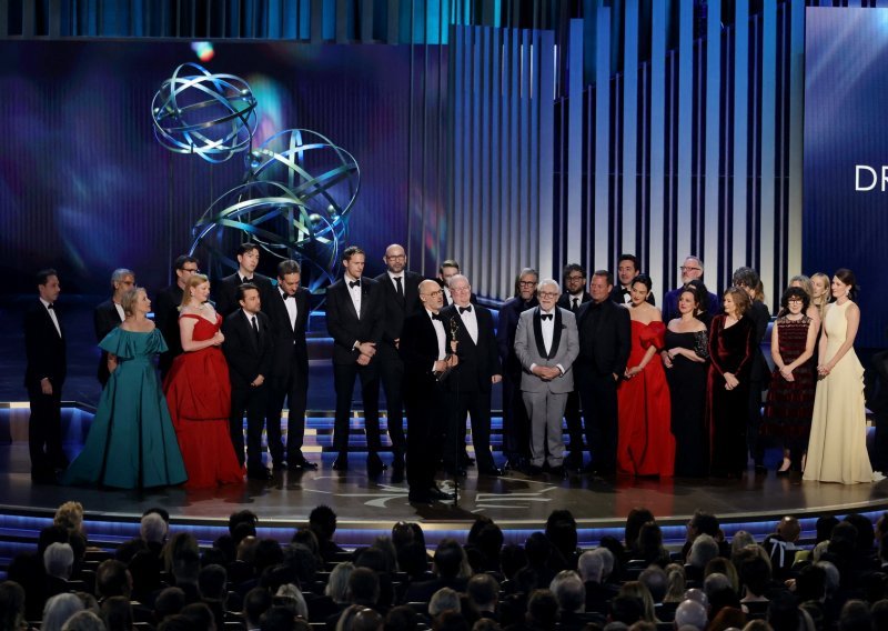 Dodijeljene su nagrade Emmy: 'Nasljeđe' pomelo konkurenciju, u korak ga prati 'The Bear'