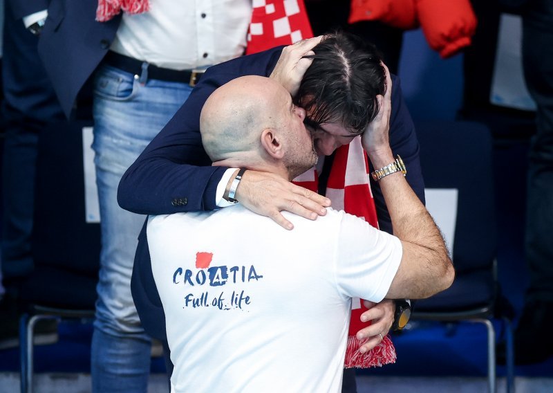 Evo kako je Zlatko Dalić pokušao utješiti Ivicu Tucka nakon poraza u finalu