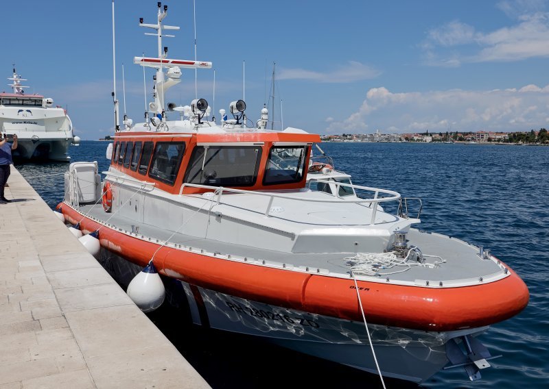 Troje pacijenata u odvojenim akcijama hitno prebačeno s otoka na kopno