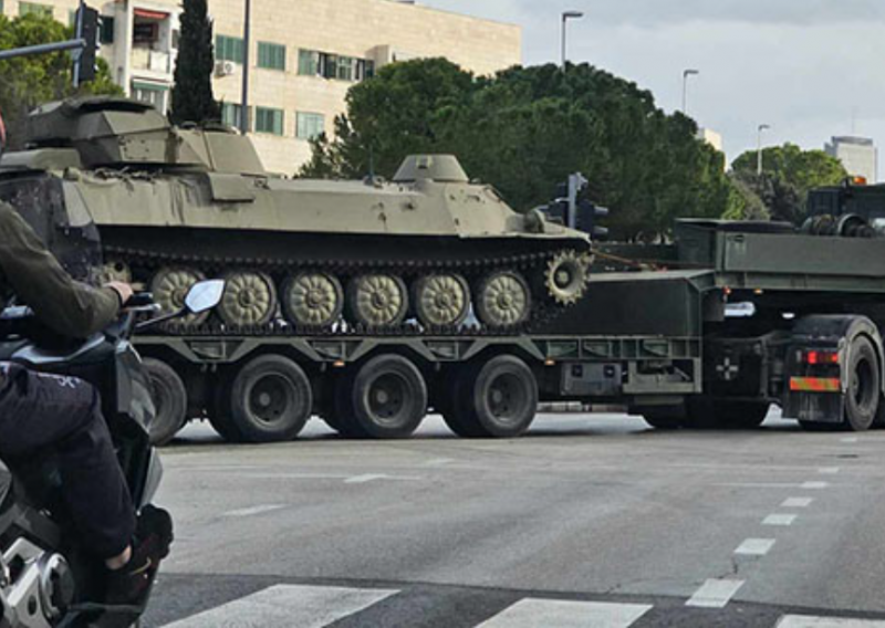Vojna oklopna vozila snimljena u Splitu, oglasio se MORH