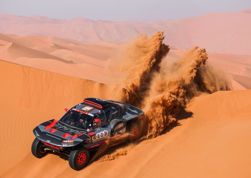 Audi RS Q e-tron slavio na reliju Dakar s inovativnim pogonskim sustavom