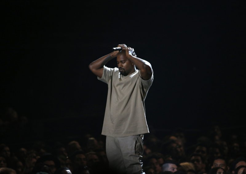Kanye West tuži sve torente svijeta, no i sam ih koristi