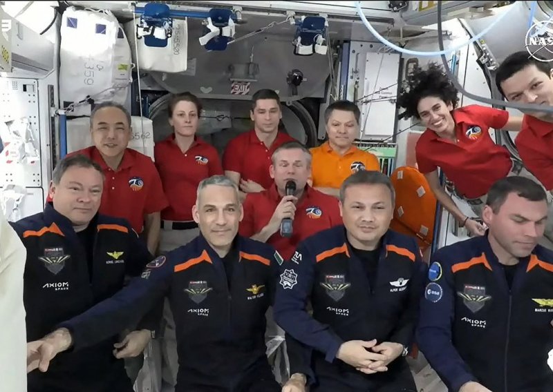 Prvi Turčin u svemiru, uz njega još trojica europskih astronauta stigla na ISS