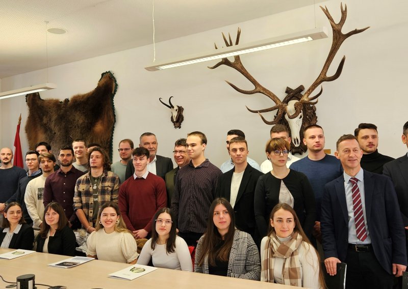 Hrvatske šume podijelile 30 stipendija studentima Fakulteta šumarstva i drvne tehnologije