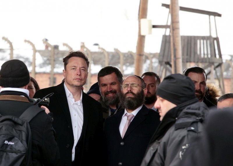 Musk posjetio Auschwitz nakon optužbi za antisemitizam na X-u: 'Tužno i tragično'