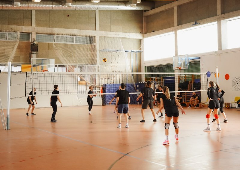 Hrvatske IT tvrtke na sportskom turniru prikupile sredstva za đurđevačke srednjoškolce