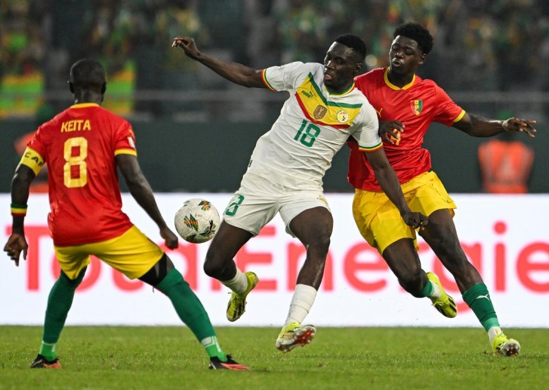 Senegal upisao i treću pobjedu, Mauritanija senzacionalno izbacila Alžir