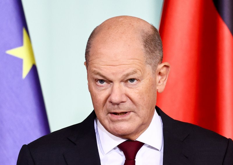 Scholz: Kao kancelar snosim odgovornost za rad vlade