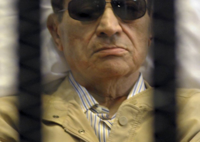 Mubarak 'kritično, ali stabilno'