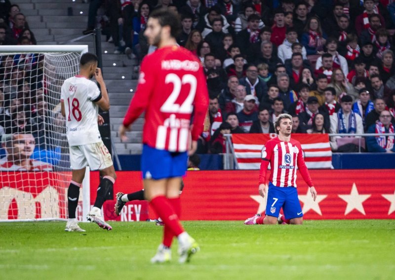 Nakon Modrića ispao i Rakitić, utakmicu obilježio bizaran promašaj Griezmanna iz penala