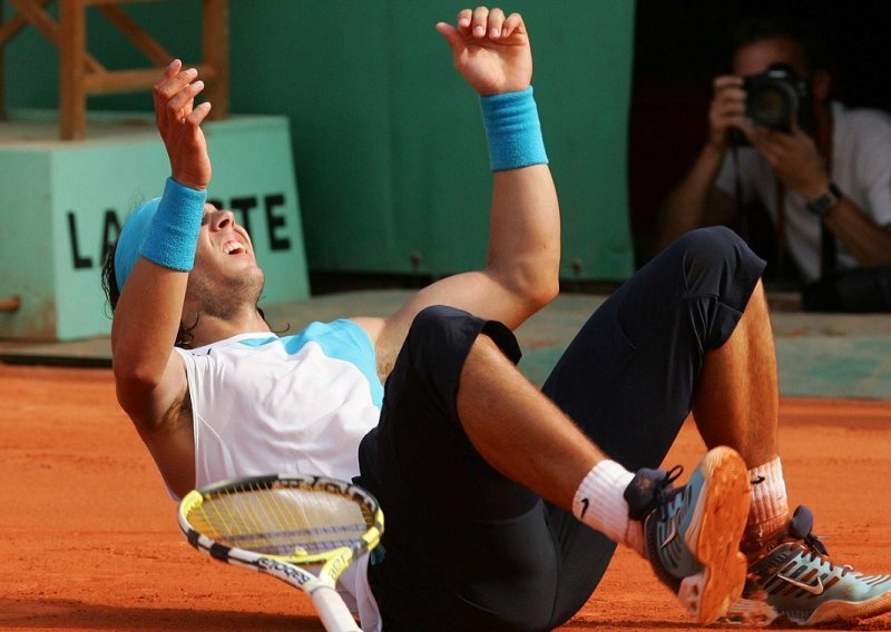 Reket kojim je Nadal osvojio Roland Garros 2007. prodan na aukciji; nije pao rekord