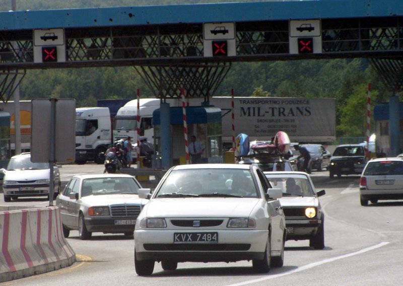 Državljane BiH pokušao prebaciti u Sloveniju