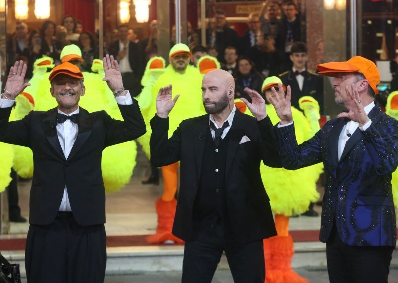John Travolta se vratio u Sanremo nakon 18 godina: Morao je plesati 'pačji ples'