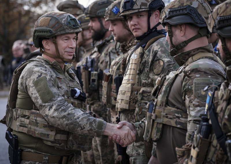 Pentagon: SAD će učinkovito surađivati s novim šefom ukrajinske vojske
