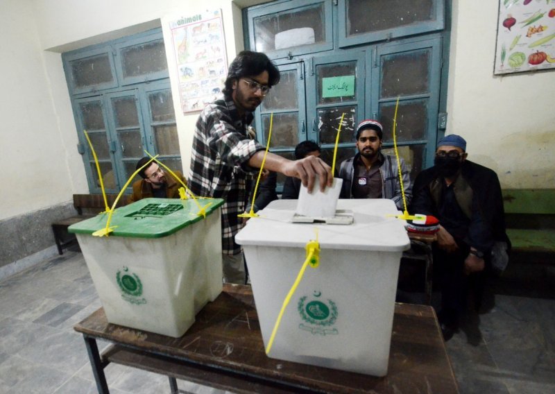Izbori u Pakistanu: Sharifova stranka u neznatnoj prednosti