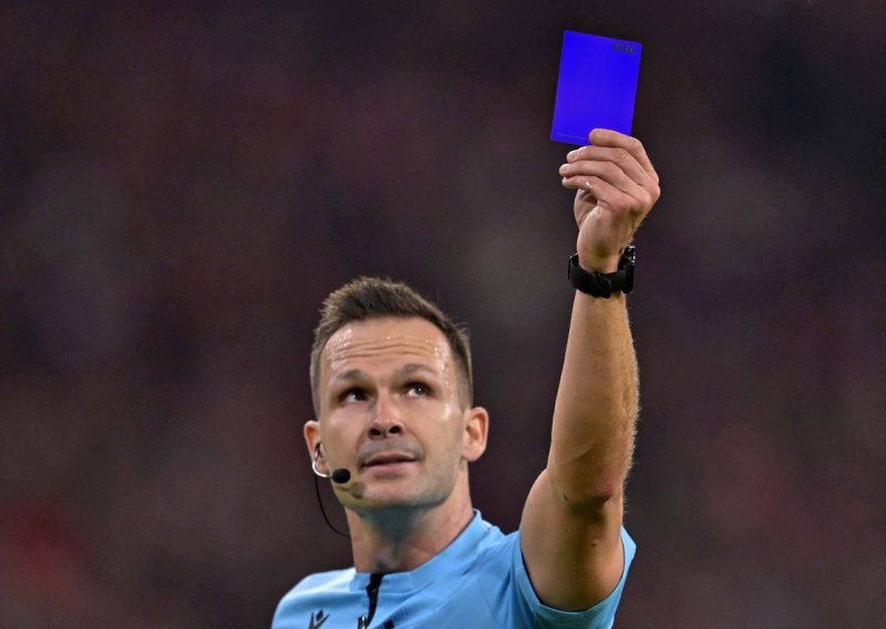 Što je plavi karton i znači li njegovo uvođenje kraj nogometa kakvog poznajemo?