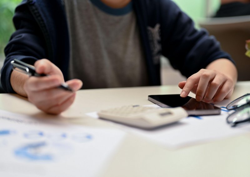 Stručnjakinja otkriva koliko korištenja mobitela je optimalno za dijete ovisno o dobi