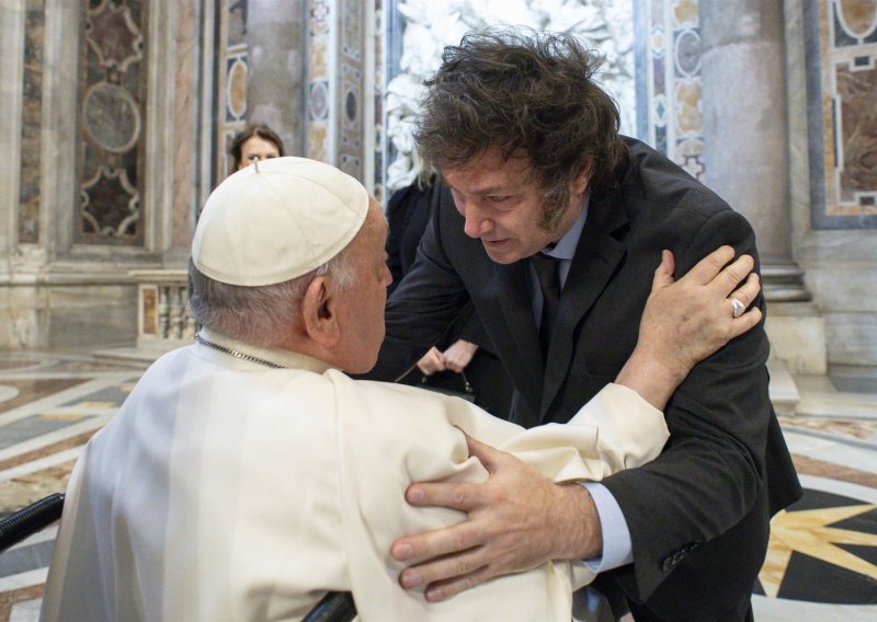 Papa kanonizirao prvu argentinsku sveticu, sastaje se s Mileijom