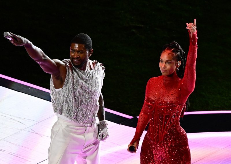 Blještavilo i hitovi na Super Bowlu: Zvijezda večeri, na Usherovu žalost, bila je Taylor Swift
