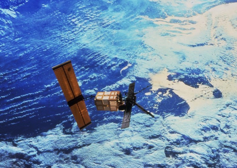 Masivan europski satelit uskoro će se srušiti na Zemlju, ne zna se gdje će pasti