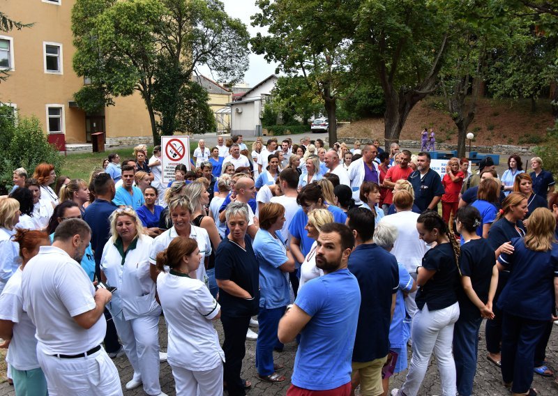 Anketa pokazala: 89 posto doktora spremno na štrajk: Štitimo svoje dostojanstvo!