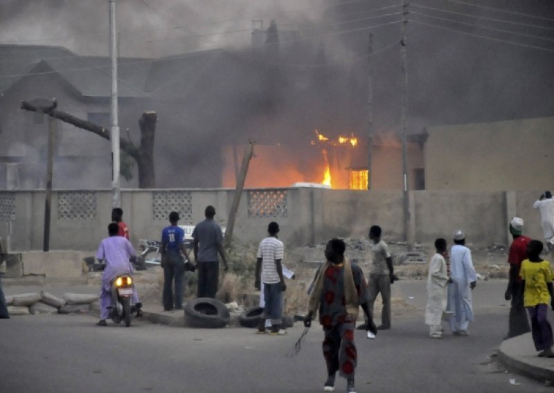 92 osobe poginule u eksploziji cisterne u Nigeriji