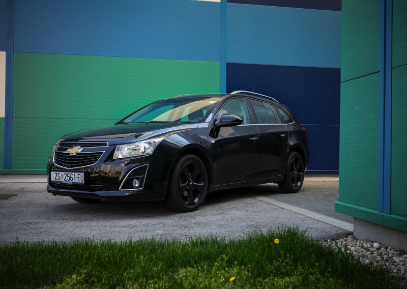 Chevrolet Cruze SW 1.4 Turbo - izgled ne vara