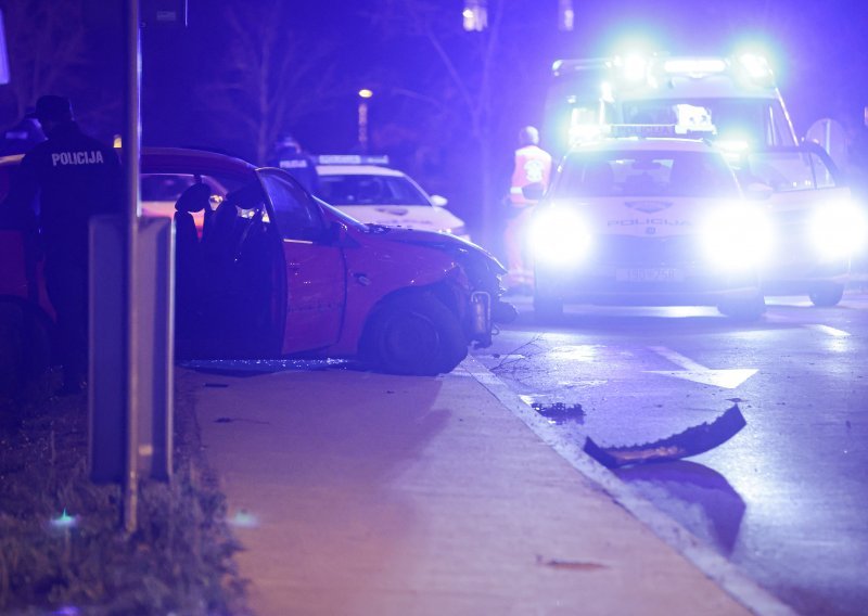 Potjera u Zagrebu: Desetak policijskih vozila lovilo vozača malog, crvenog auta