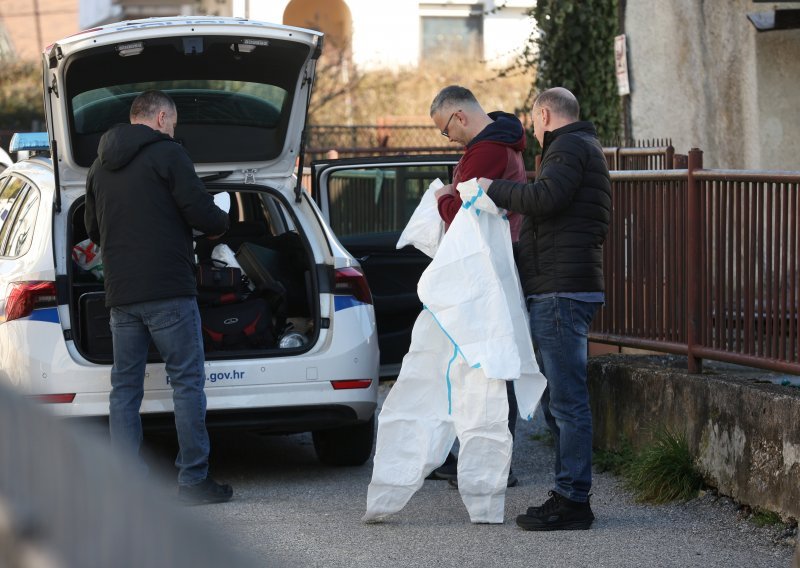 U požaru na Maksimiru poginuo sin, oca spasili vatrogasci