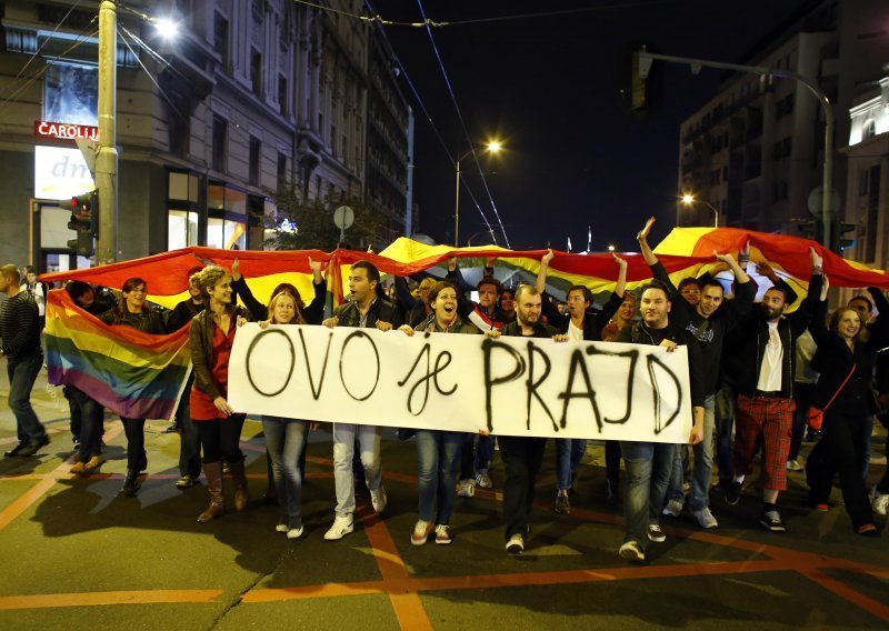 Dozens of LGBT activists marched to govt building