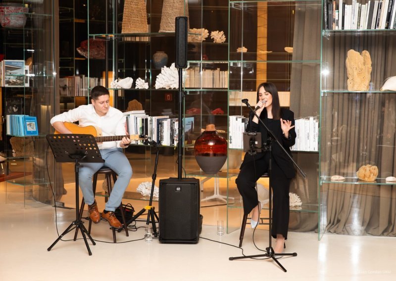 Valentinovskim koncertom mlade pjevačice Antonele Doko započeo Rovinj art and more