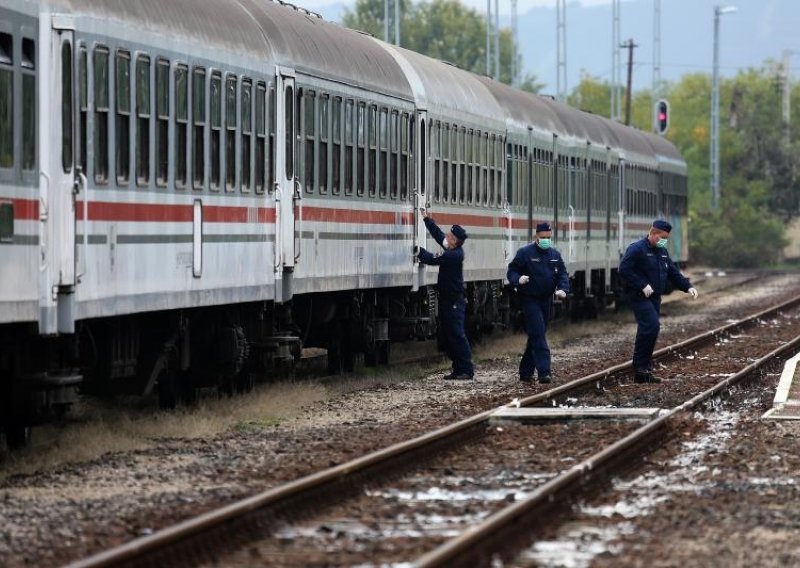 Vlak stigao pun smeća, Hrvatska traži 30.000 eura od Mađara