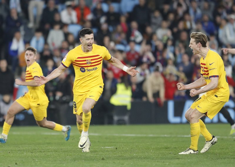 Lewandowski debelo u sudačkoj nadoknadi iz penala donio pobjedu Barceloni