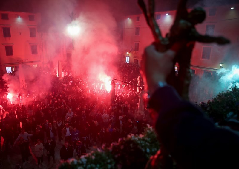 Zadar je gorio! Pogledajte kako su dočekani košarkaši nakon osvajanja Kupa