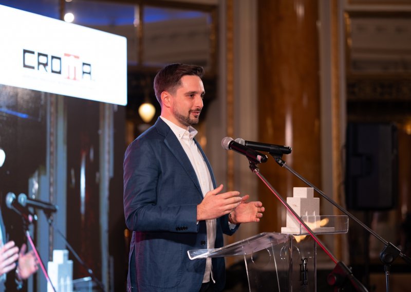 Teo Širola, predsjednik tvrtke Metamorfoza, proglašen mladim menadžerom 2023.