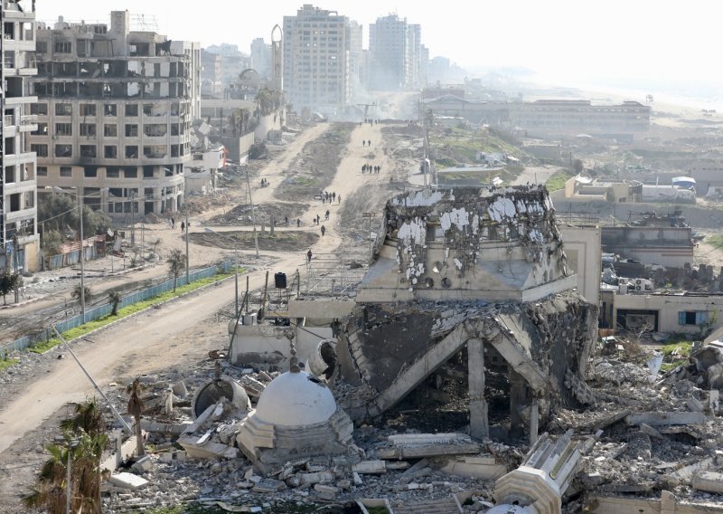 Deseci mrtvih u Gazi dok medijatori rade na primirju