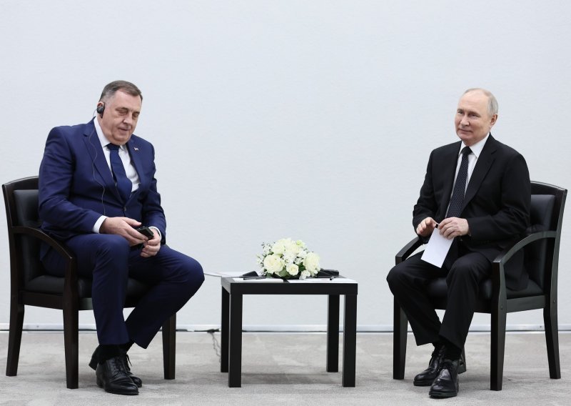 Dodik se vratio iz Rusije, Putina nazvao velikim državnikom