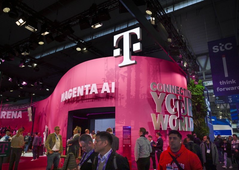 AI telefon: Deutsche Telekom želi pametne telefone osloboditi od aplikacija