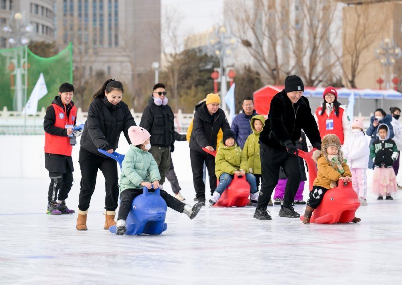 Kinezi pokušavaju shvatiti što im se događa: Otkud toliki strah?