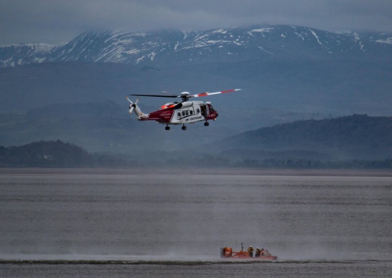 Helikopter se kod Norveške srušio u ocean, poginula jedna osoba, petero ozlijeđeno