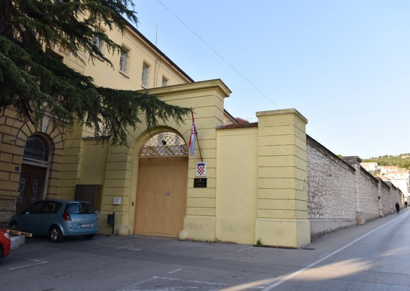 Osumnjičeni ubojica mladog Splićanina zbog sigurnosti premješten u šibenski zatvor