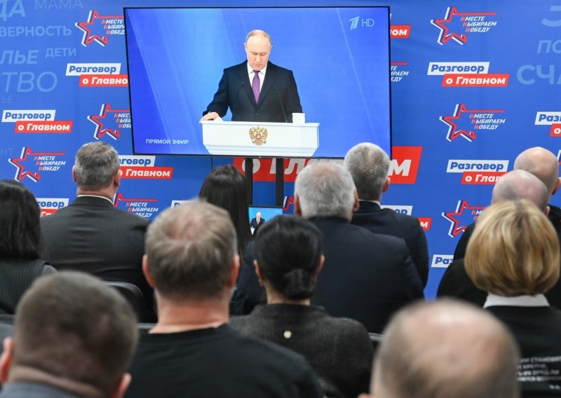 Washington i Pariz reagirali na Putinov govor: Agresor glumi žrtvu