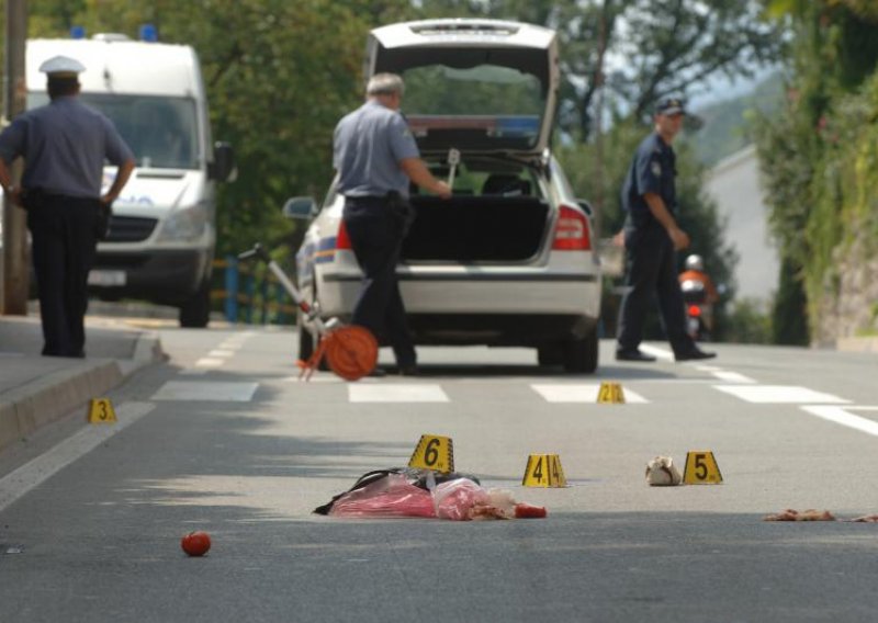 Automobilom ubio pješakinju na prijelazu