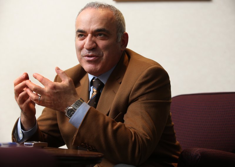 Rusija šahovskog velemajstora Kasparova stavila na popis 'ekstremista i terorista'