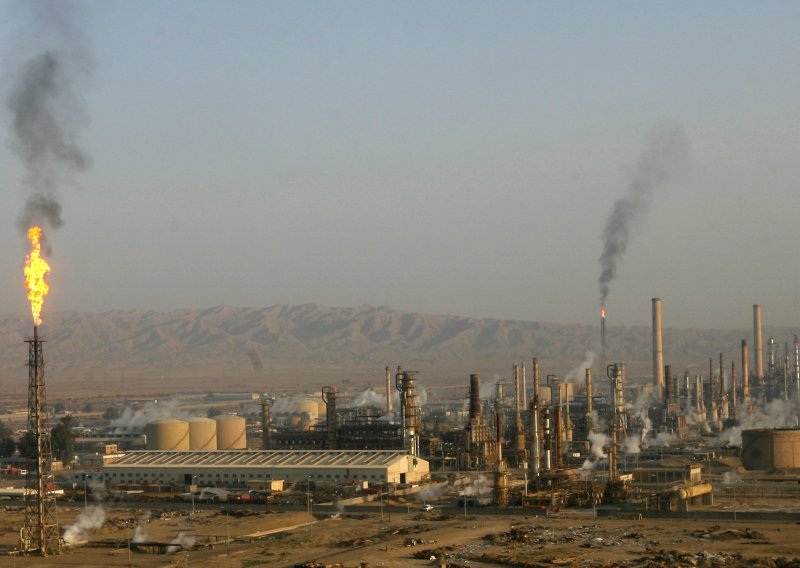 Napadnuta i zapaljena najveća iračka rafinerija