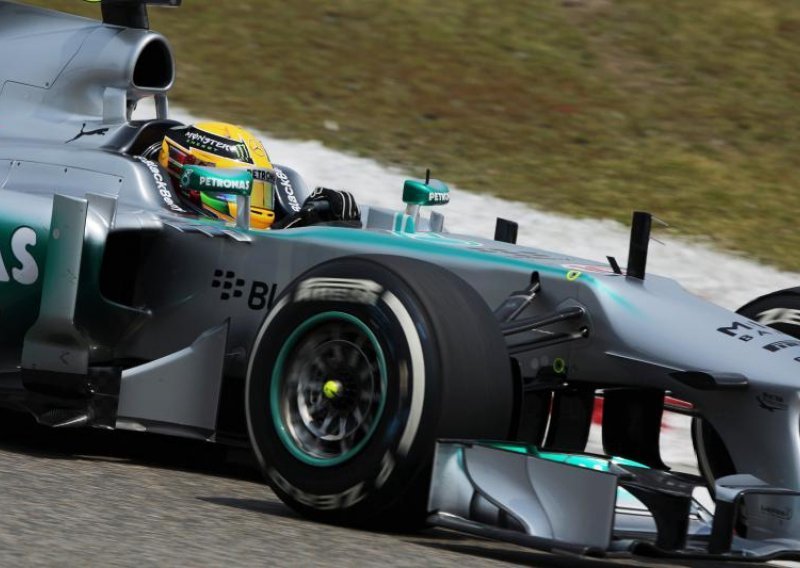 F1 vozači u šoku: 'Gume se raspadaju, to nije normalno!'
